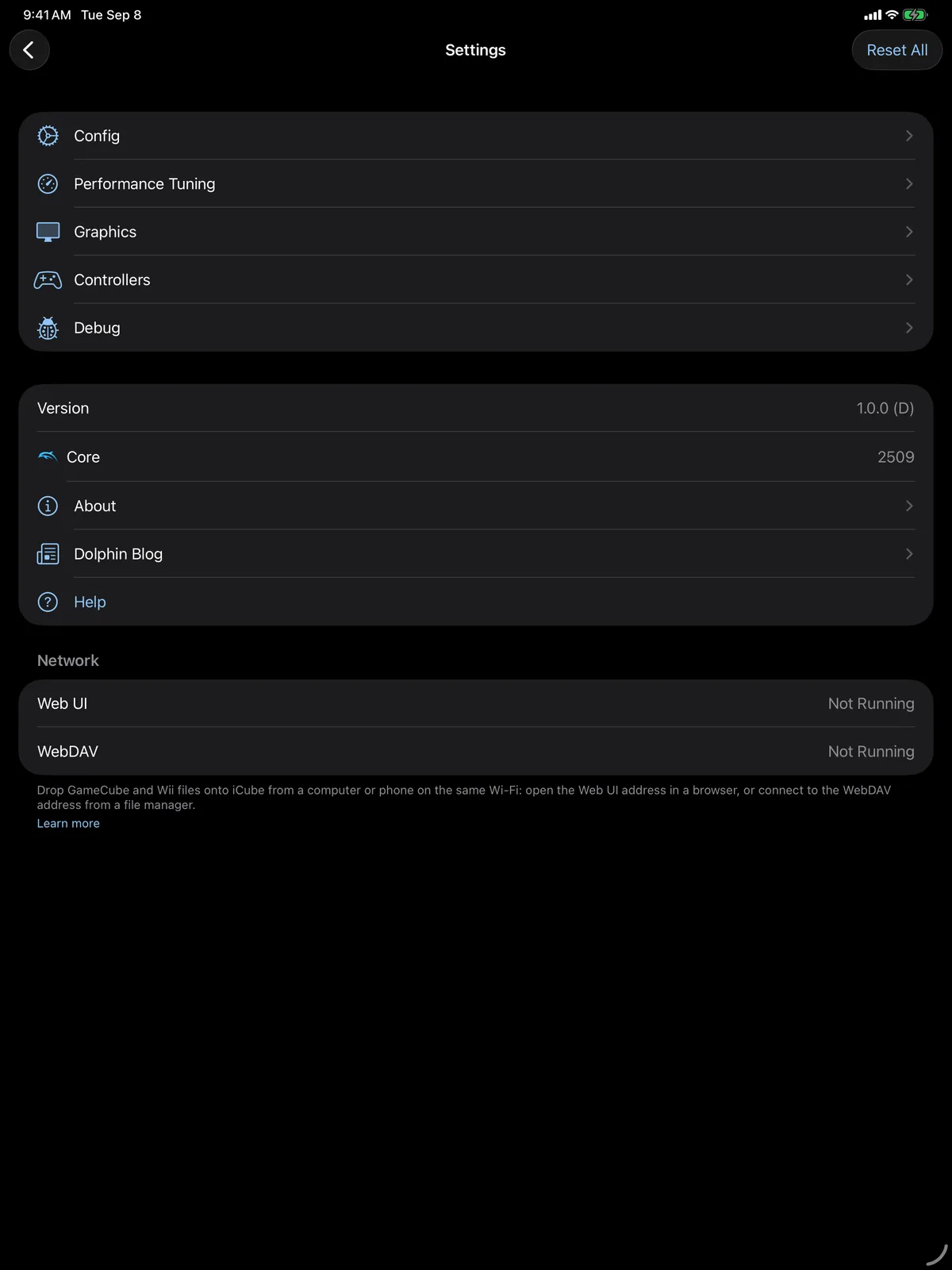 Tela de configurações do iCube em um iPad com opções de desempenho gráficos controles e debug